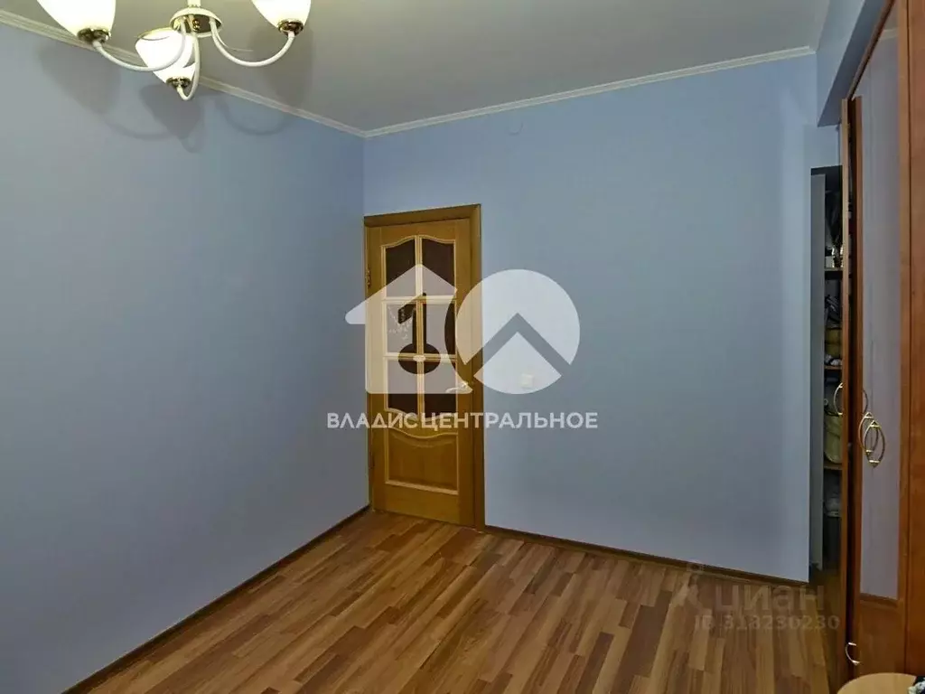 3-к кв. Новосибирская область, Новосибирск ул. Кирова, 108 (76.0 м) - Фото 1