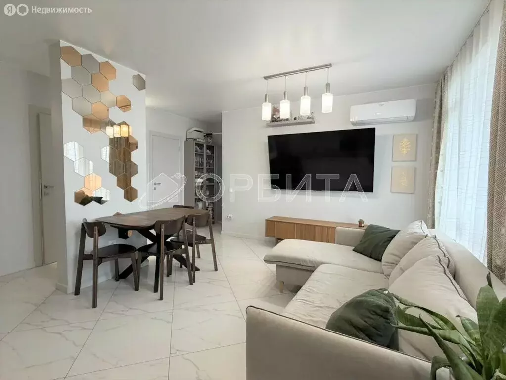 2-комнатная квартира: Тюмень, проезд Воронинские Горки, 99Б (63.7 м) - Фото 2