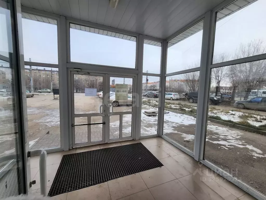 Помещение свободного назначения в Саратовская область, Энгельс просп. ... - Фото 2