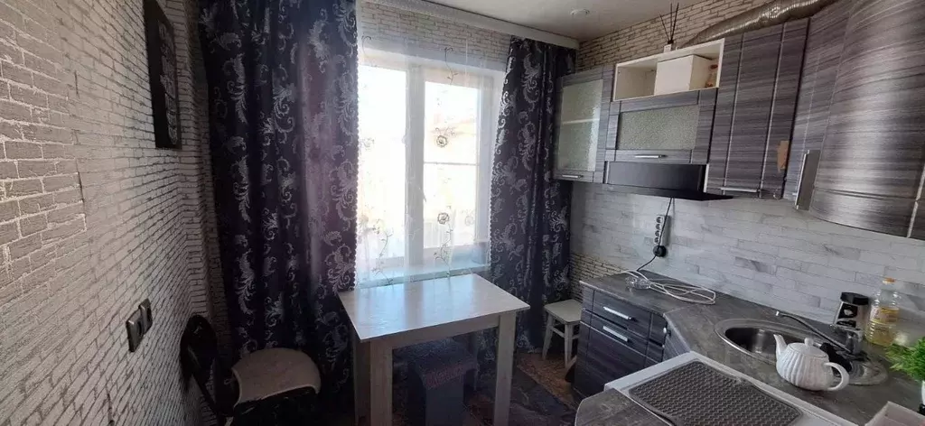 3-к кв. Забайкальский край, Краснокаменск 6-й мкр, 612 (61.5 м) - Фото 1