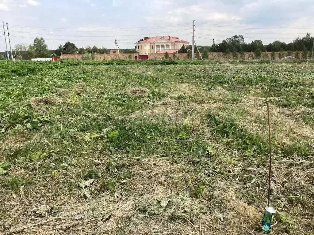 Участок в Московская область, Домодедово городской округ, д. Голубино  ... - Фото 0