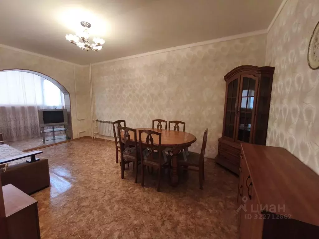 3-к кв. Астраханская область, Астрахань ул. Баумана, 11к3 (73.9 м) - Фото 1