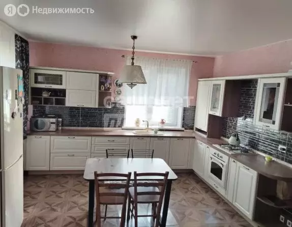 Дом в Фурманов, Стрелковая улица, 13/14 (130 м) - Фото 0