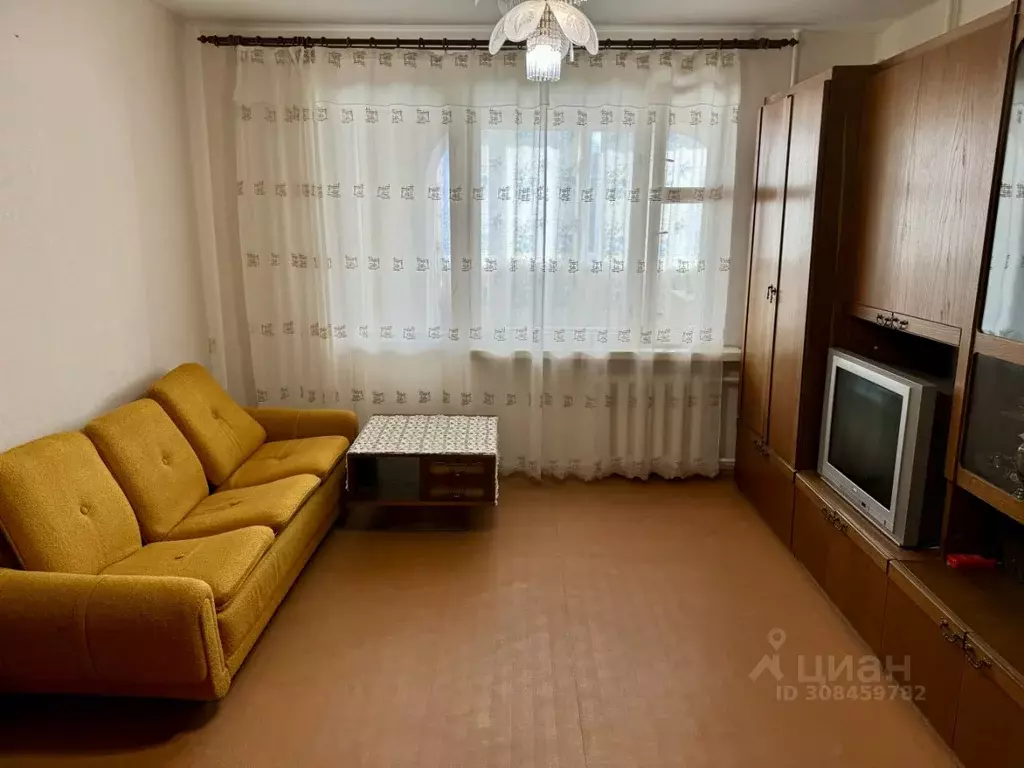 3-к кв. Крым, Алушта ул. 60 лет СССР, 12А (73.0 м) - Фото 1