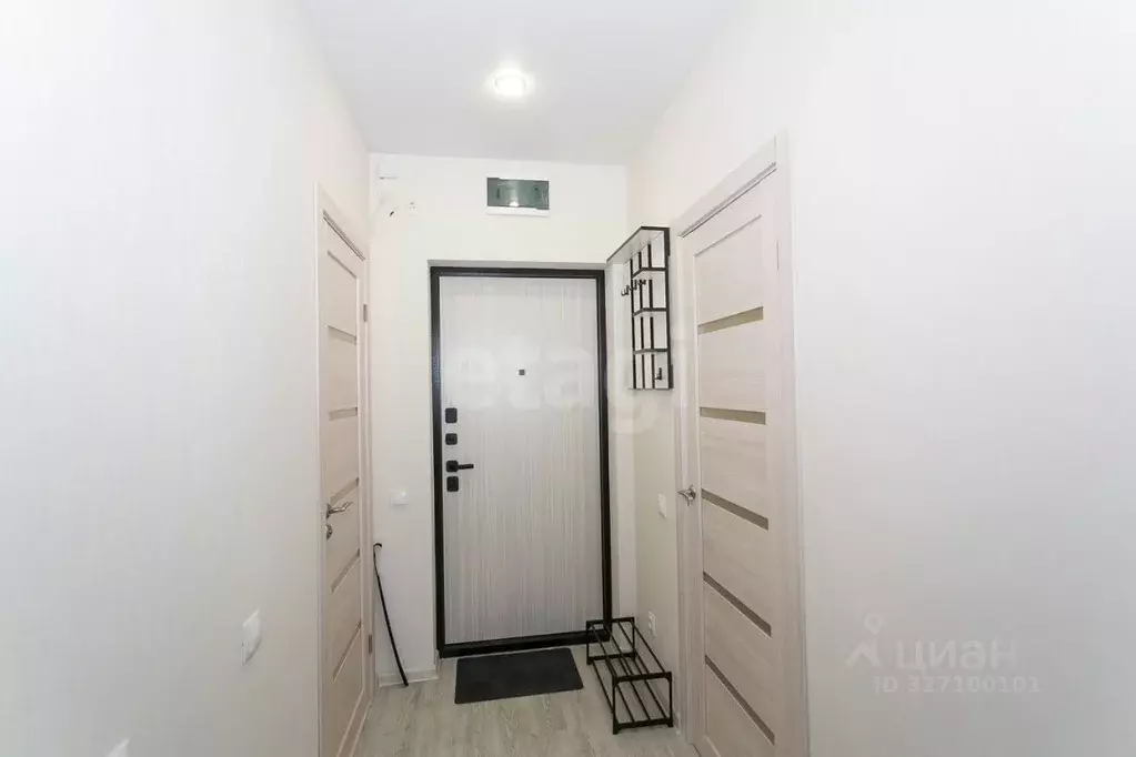 Студия Новосибирская область, Новосибирск ул. Ясный Берег, 27 (30.0 м) - Фото 2