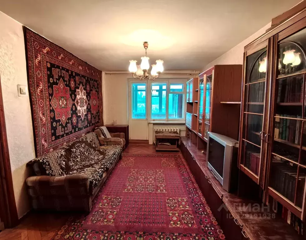 3-к кв. Волгоградская область, Волгоград ул. 50 лет Октября, 17 (65.9 ... - Фото 1