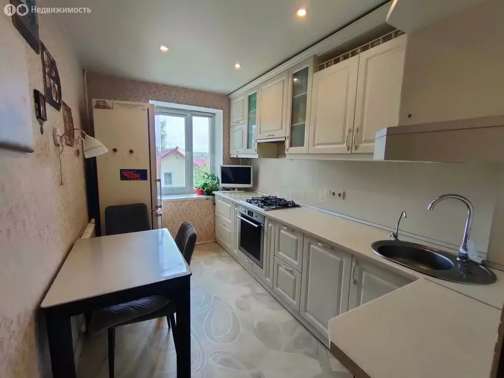 2-комнатная квартира: Великий Новгород, Московская улица, 7 (49.7 м) - Фото 1