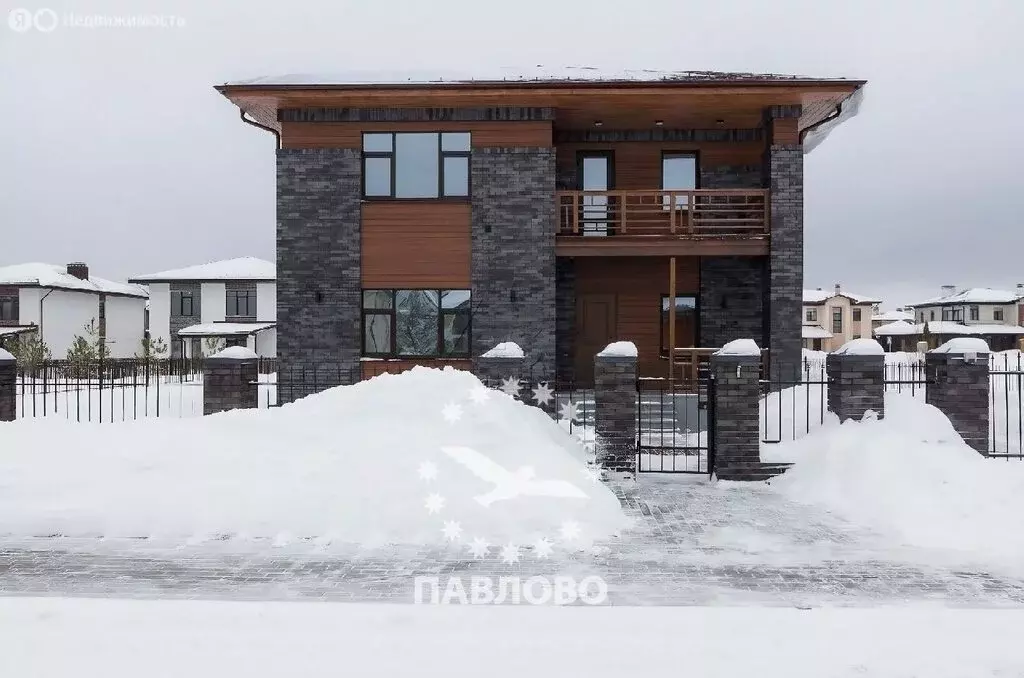 Дом в деревня Исаково, коттеджный посёлок Павловы Озёра (200 м) - Фото 1