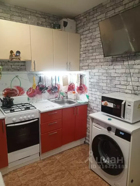 1-к кв. Омская область, Омск ул. Завертяева, 13к1 (36.9 м) - Фото 0