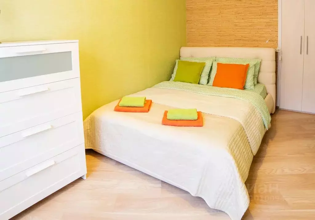 2-к кв. Омская область, Омск Тимуровский проезд, 4 (47.0 м) - Фото 1