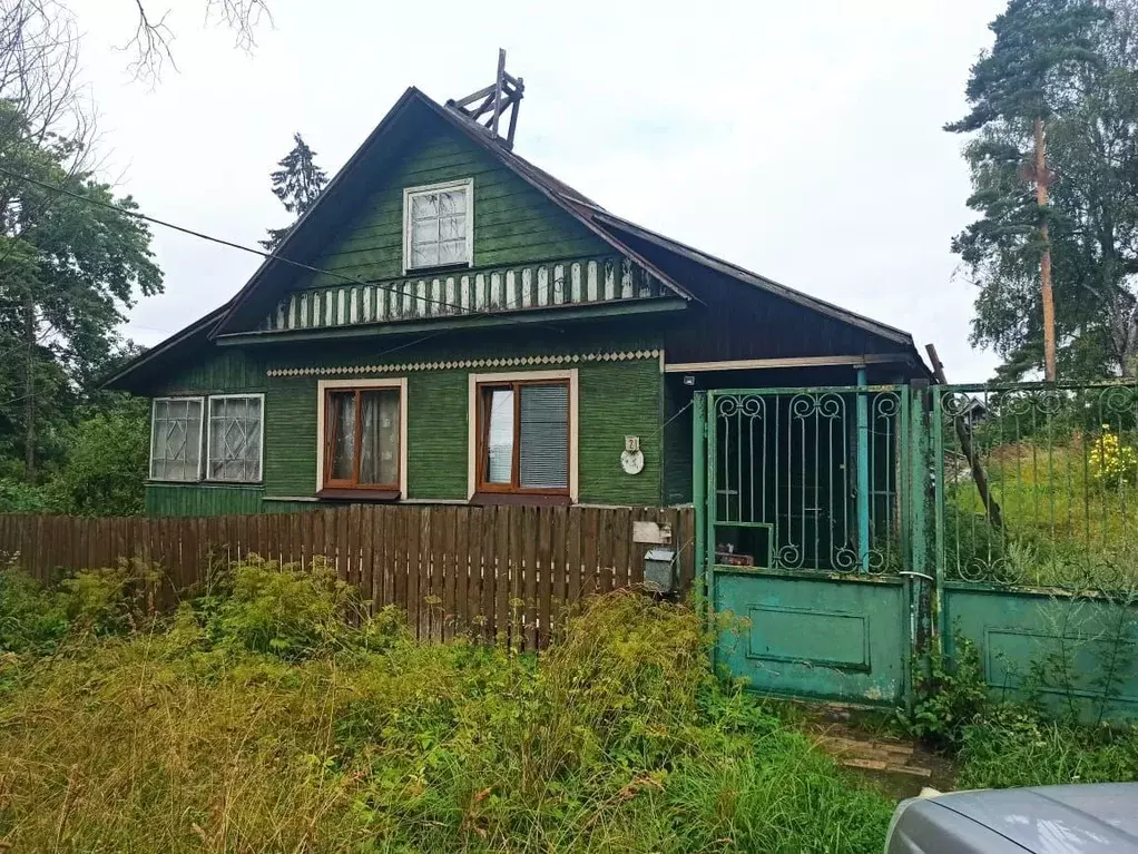 Дом в Ленинградская область, Луга Сергиевская ул., 21 (75 м) - Фото 0