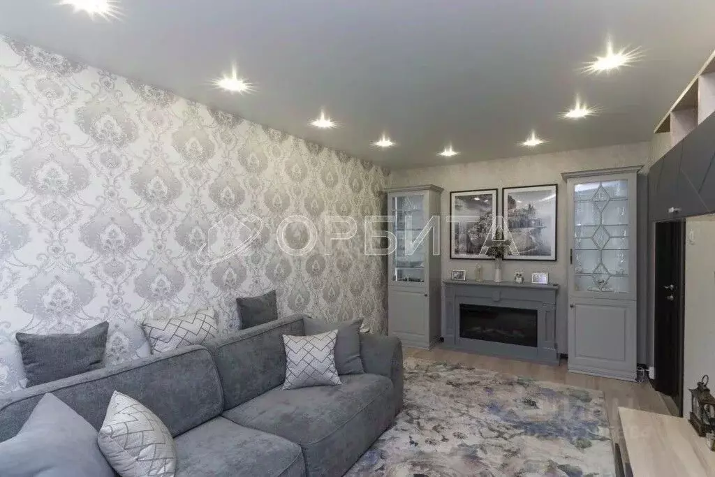 2-к кв. Тюменская область, Тюмень ул. Мельникайте, 135 (50.7 м) - Фото 1