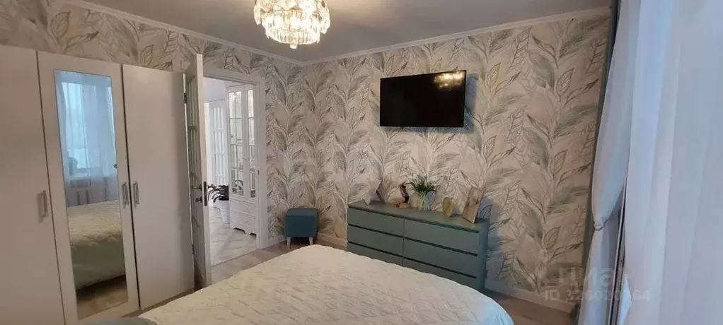 3-к кв. Тюменская область, Тюмень ул. Республики, 94 (54.6 м) - Фото 1