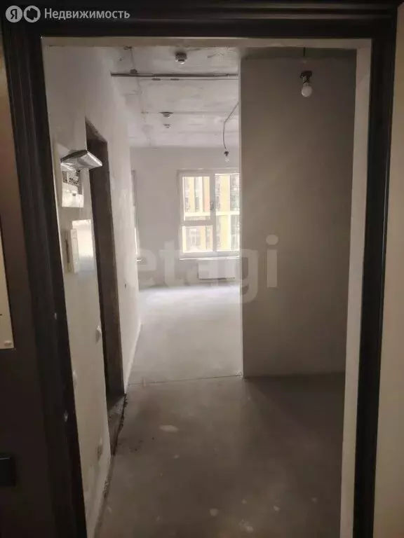 Квартира-студия: Тюмень, улица Николая Машарова, 8 (27.4 м) - Фото 2