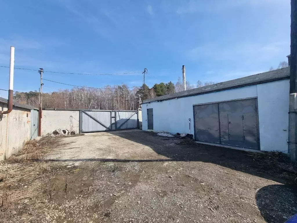 Гараж в Свердловская область, Екатеринбург ул. Коммунистическая, 151 ... - Фото 1