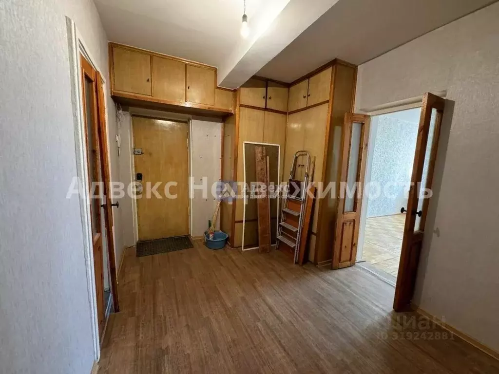 3-к кв. Тюменская область, Тюмень ул. Седова, 17 (80.0 м) - Фото 1