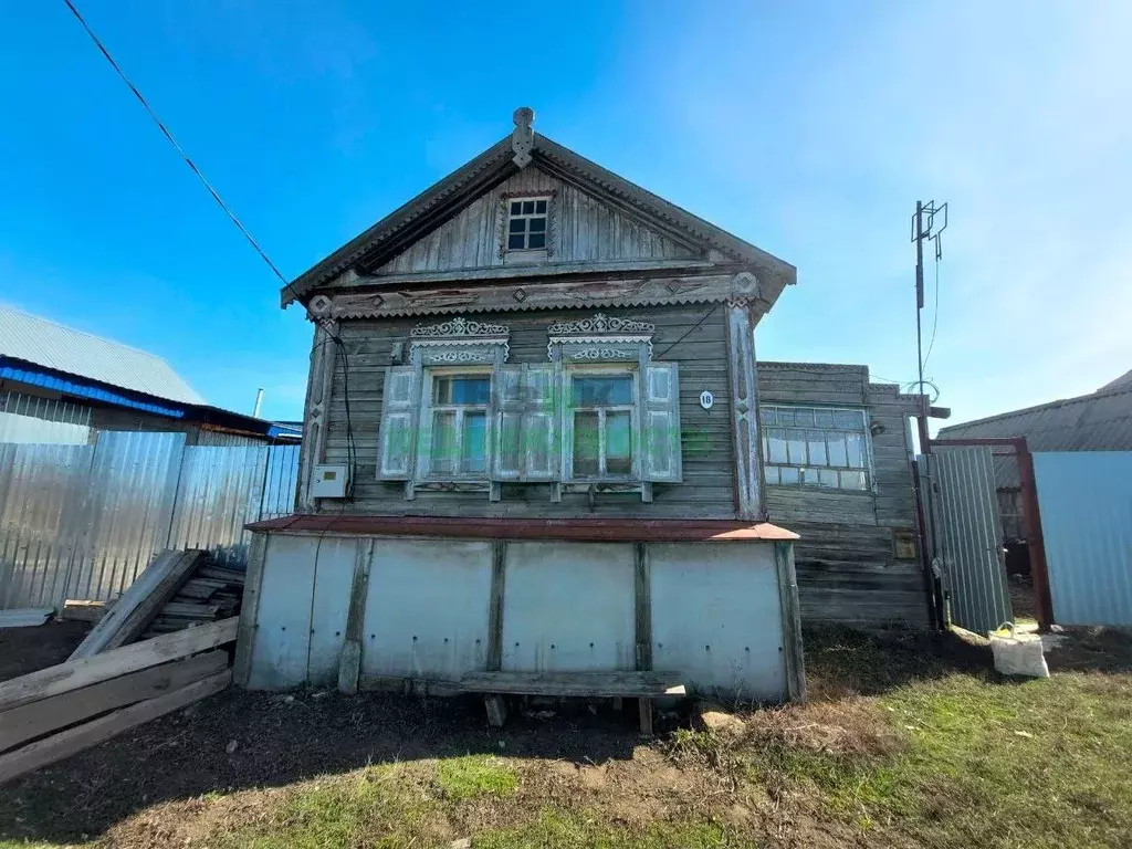 Дом в Саратовская область, Вольский район, Терсинское муниципальное ... - Фото 0