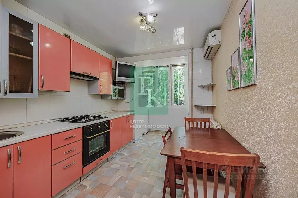 3-к кв. Севастополь ул. Адмирала Юмашева, 15 (67.7 м) - Фото 0