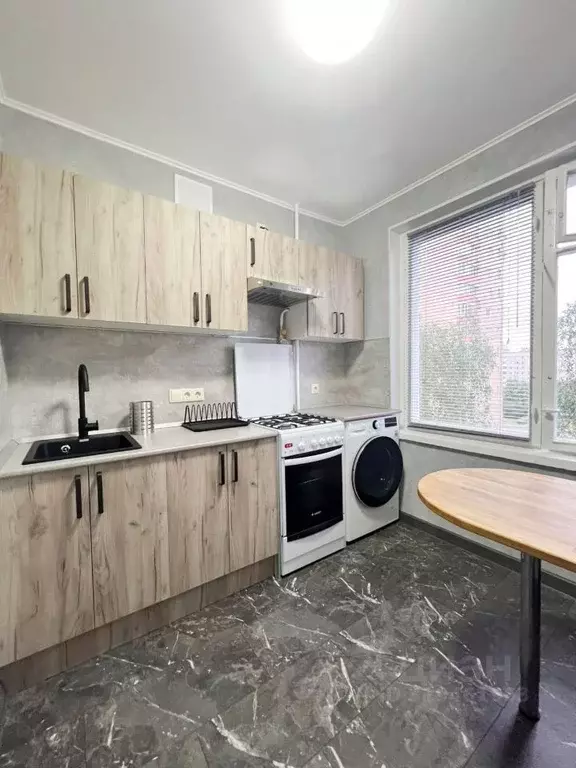 3-к кв. Москва ул. Героев Панфиловцев, 3К1 (58.0 м) - Фото 0