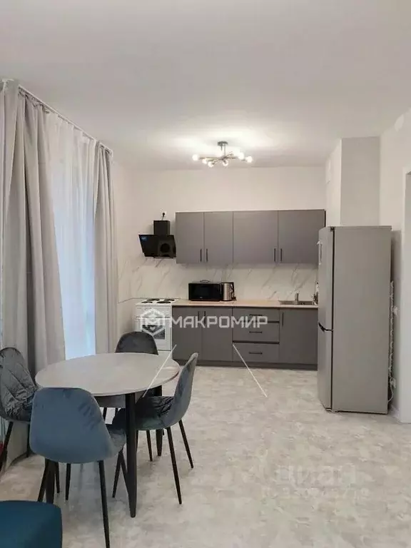 2-к кв. Татарстан, Казань ул. Генерала Махмута Гареева, 15 (56.9 м) - Фото 1