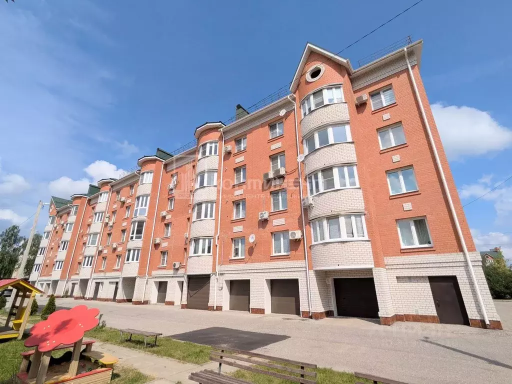 2-к кв. Владимирская область, Ковров Еловая ул., 84/4 (76.5 м) - Фото 0