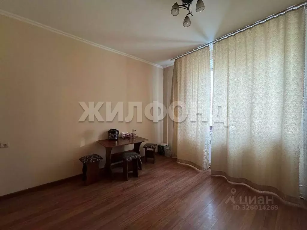 2-к кв. Хакасия, Абакан ул. Чехова, 95к2 (95.0 м) - Фото 2