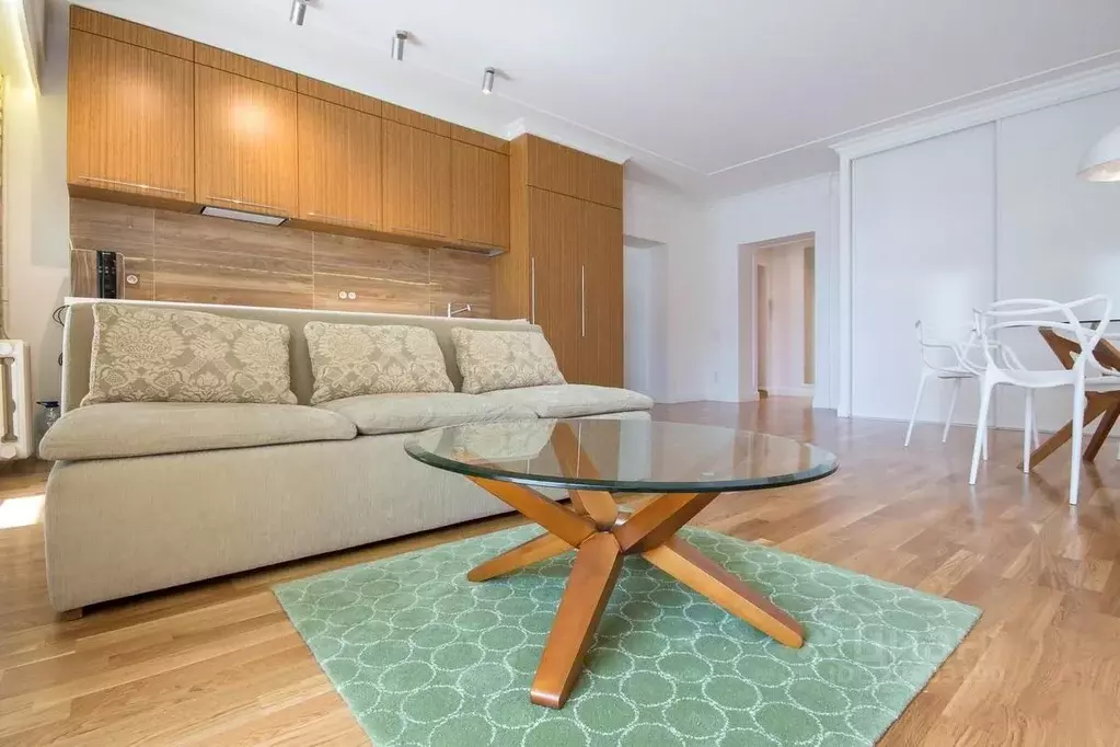 2-к кв. Свердловская область, Екатеринбург ул. Московская, 1 (70.0 м) - Фото 2