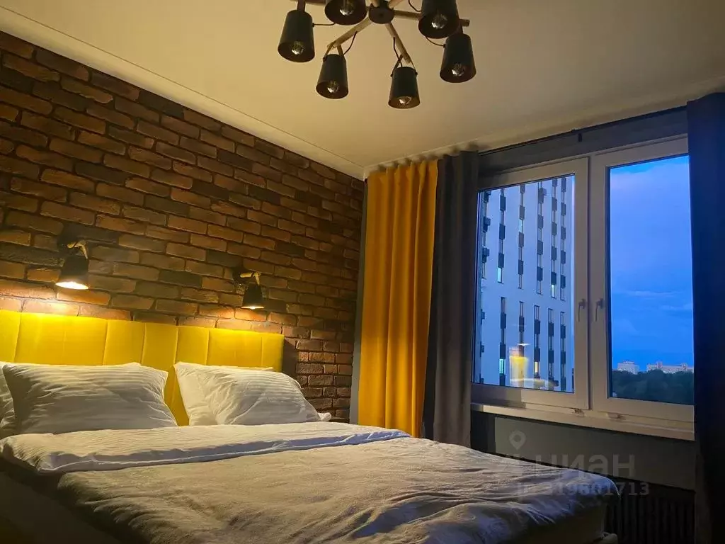 2-к кв. Тюменская область, Тобольск 6-й мкр, 110к2 (53.0 м) - Фото 1