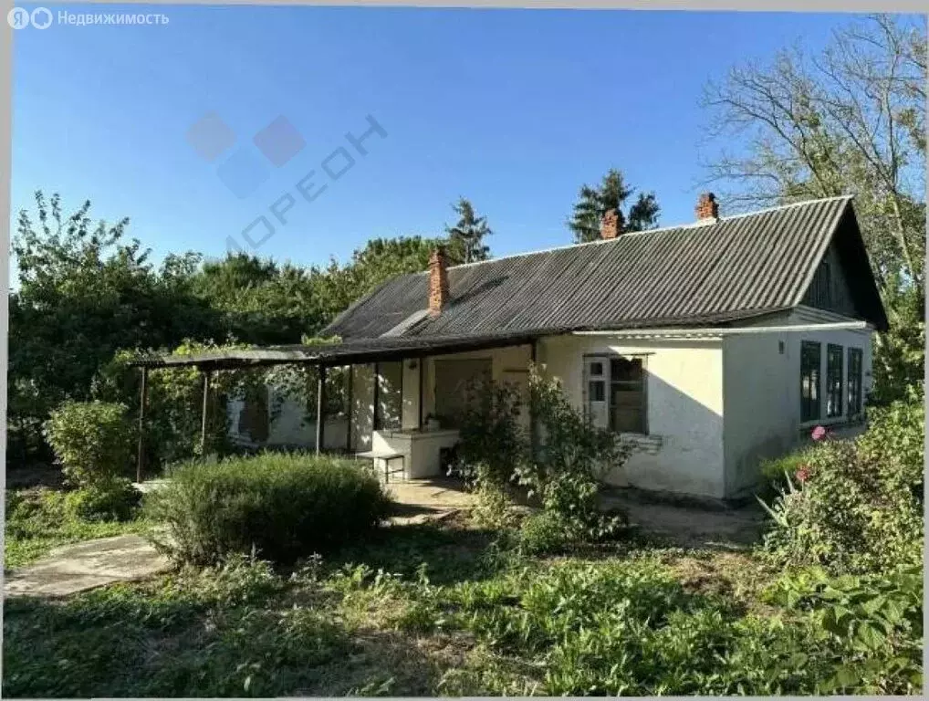 Дом в село Красногвардейское, улица 50 лет Октября, 15 (106.7 м) - Фото 1