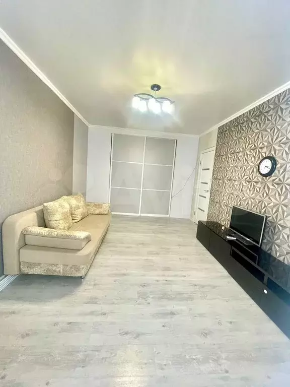1-к. квартира, 39 м, 3/5 эт. - Фото 1