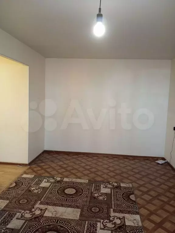 2-к. квартира, 50 м, 1/9 эт. - Фото 1