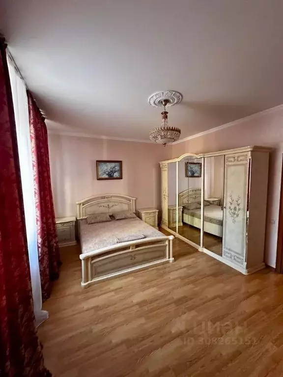 2-к кв. Краснодарский край, Геленджик Революционная ул., 21 (98.0 м) - Фото 2