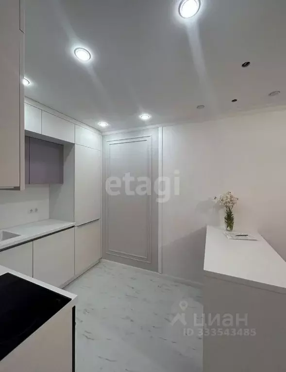 1-к кв. Тюменская область, Тюмень ул. Краснооктябрьская, 14 (40.0 м) - Фото 1