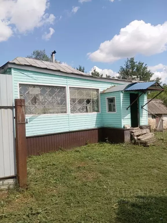 Дом в Курская область, Солнцевский район, Шумаковский сельсовет, с. ... - Фото 0