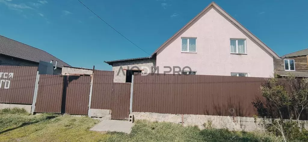 Дом в Саратовская область, д. Долгий Буерак ул. Центральная, 9 (140 м) - Фото 2