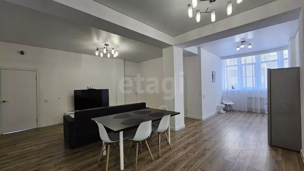 3-к кв. Карачаево-Черкесия, Черкесск Октябрьская ул., 27Г (101.2 м) - Фото 0