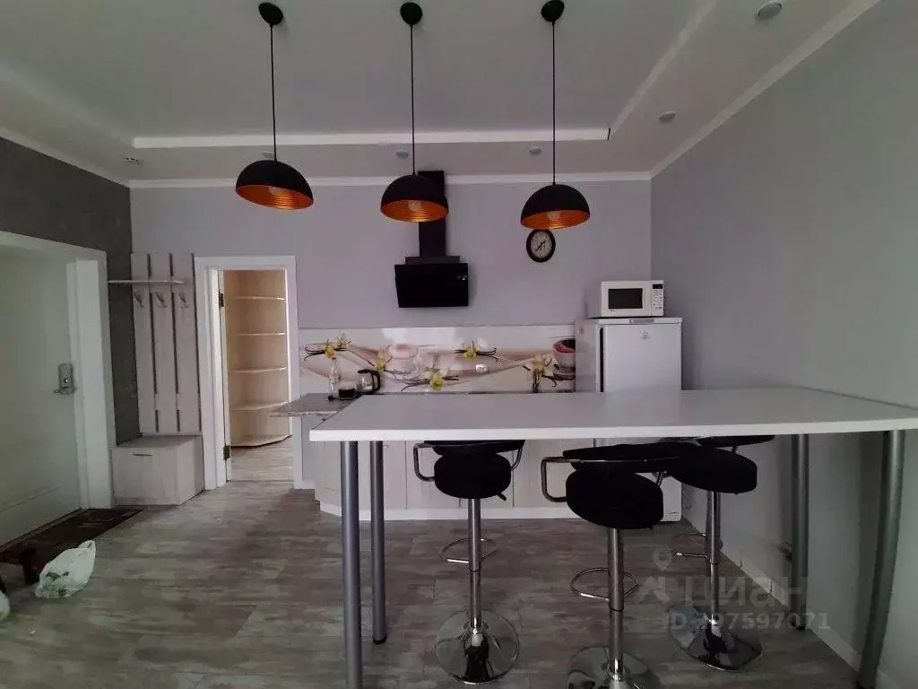 2-к кв. Ростовская область, Таганрог ул. Адмирала Крюйса, 28А (51.0 м) - Фото 1