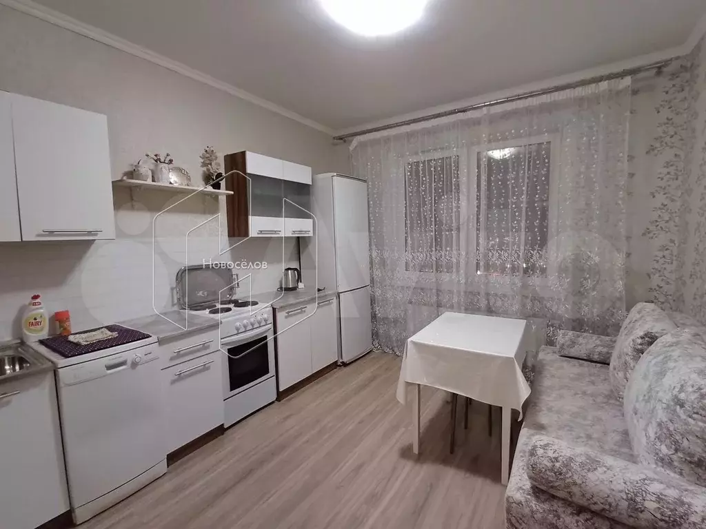 1-к. квартира, 40 м, 9/16 эт. - Фото 0