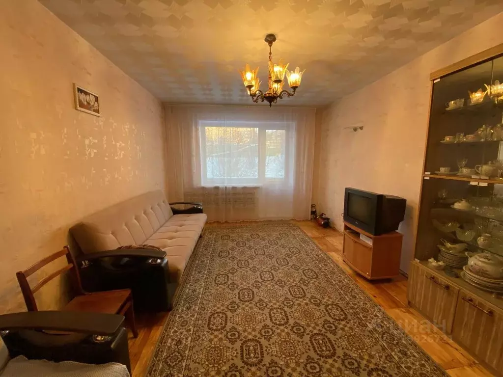 3-к кв. Удмуртия, Воткинск Школьная ул., 16 (67.0 м) - Фото 0