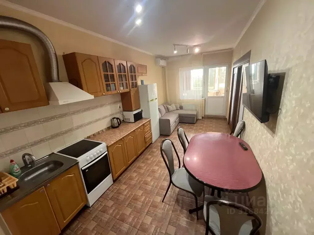 3-к кв. Краснодарский край, Сочи ул. Демократическая, 43 (75.0 м) - Фото 1