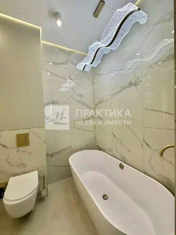 Продается 3-комнатная квартира - Фото 2