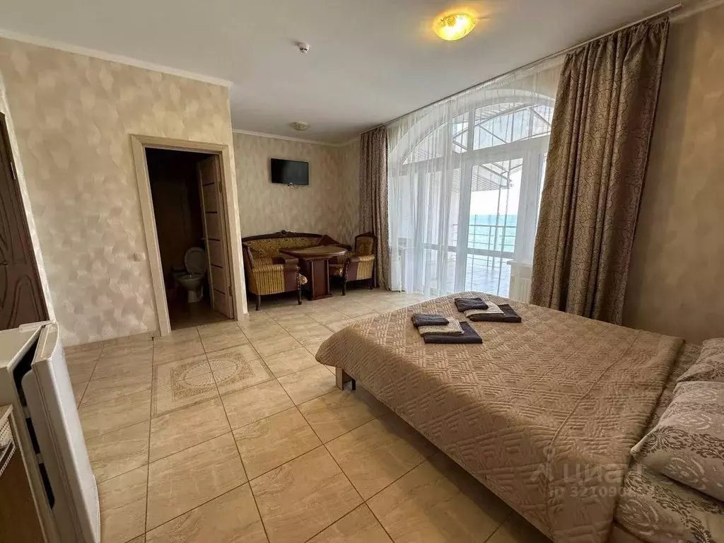 Комната Крым, Феодосия ш. Керченское, 76А (16.0 м) - Фото 1