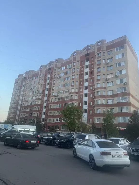 1-к. квартира, 50 м, 10/10 эт. - Фото 0