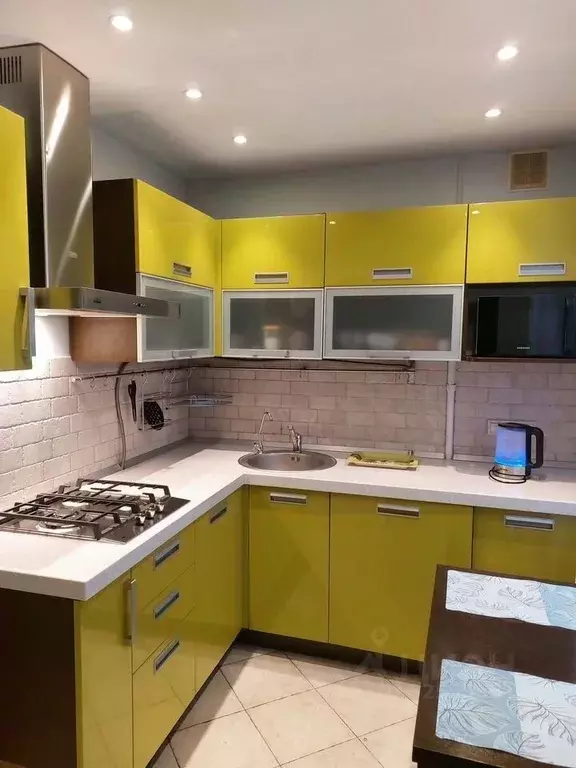 2-к кв. Москва ул. Академика Ильюшина, 1К1 (44.0 м) - Фото 0