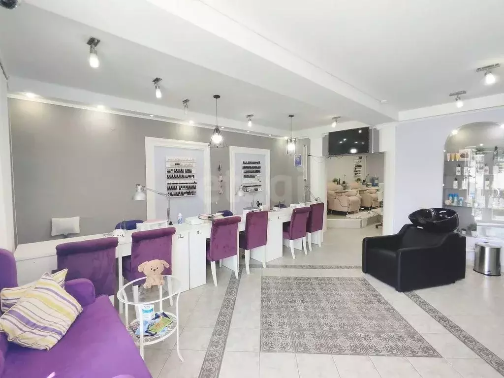 Помещение свободного назначения в Севастополь просп. Октябрьской ... - Фото 1