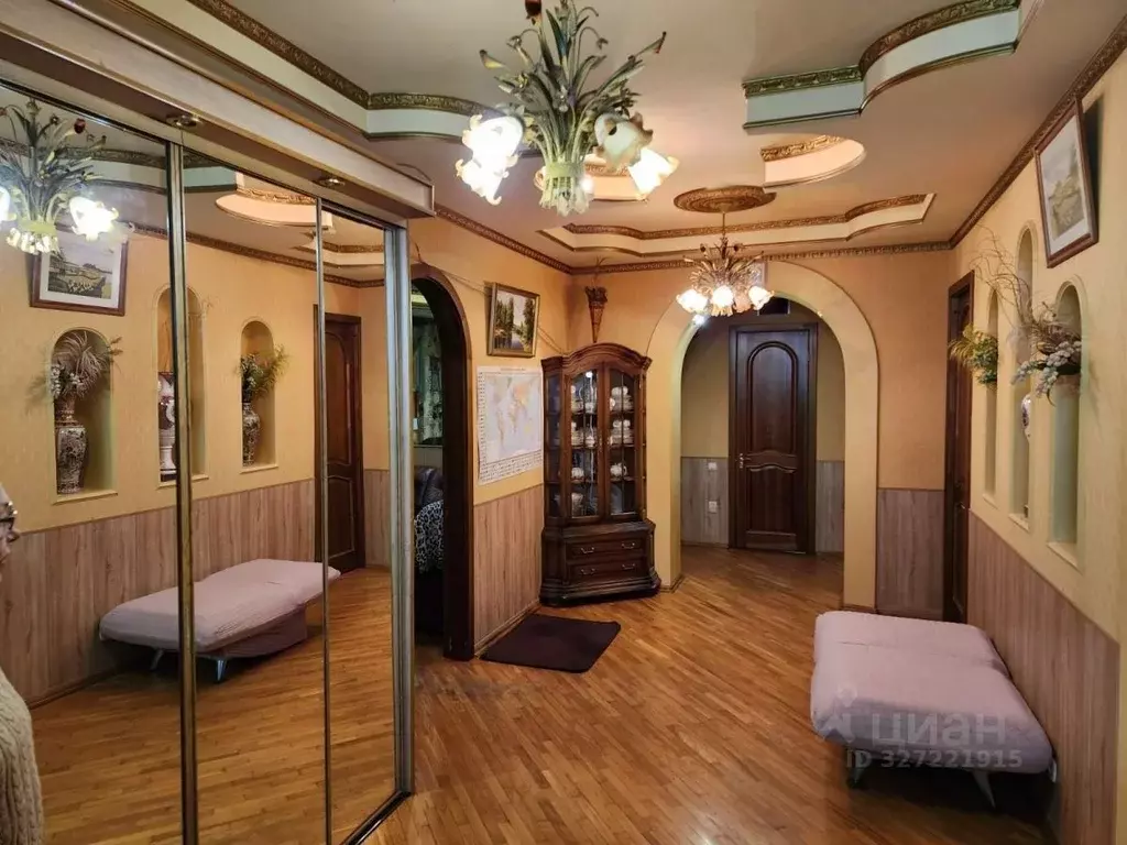 4-к кв. Татарстан, Казань ул. Исмаила Гаспринского, 29 (163.6 м) - Фото 1