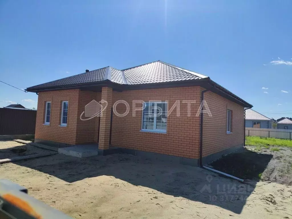 Дом в Тюменская область, Тюмень ул. Романа Филипова (110 м) - Фото 1