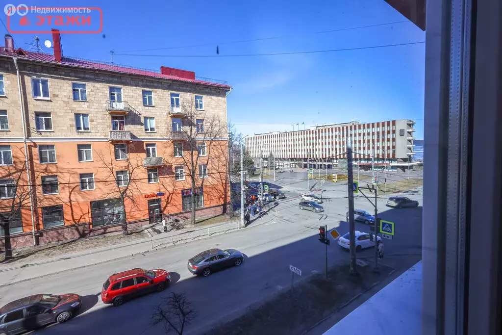 2-комнатная квартира: Петрозаводск, проспект Ленина, 5 (56.8 м) - Фото 1