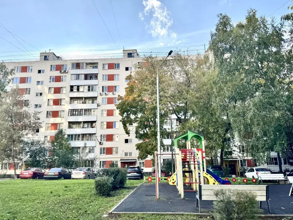 2-к кв. Москва ул. Героев Панфиловцев, 9К1 (43.0 м) - Фото 1