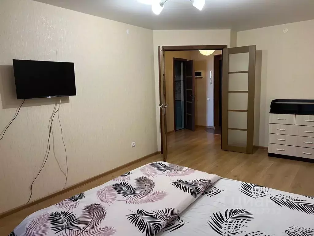 1-к кв. Волгоградская область, Волгоград ул. Балакирева, 2 (40.0 м) - Фото 0